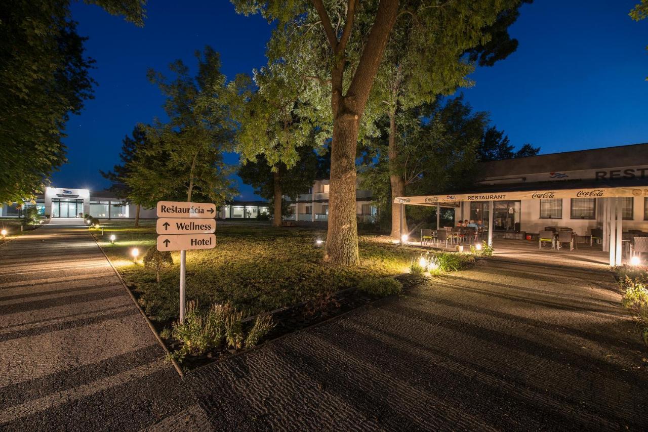 Termaly Male Bielice Hotel Partizánske Exterior foto